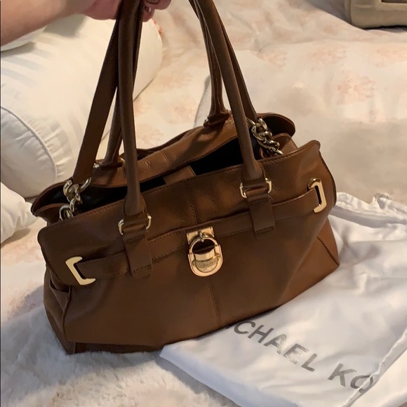 Michael Kors purse - Picture 1 of 9